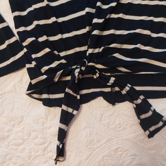 Navy + white striped shirt - Picture 4 of 4